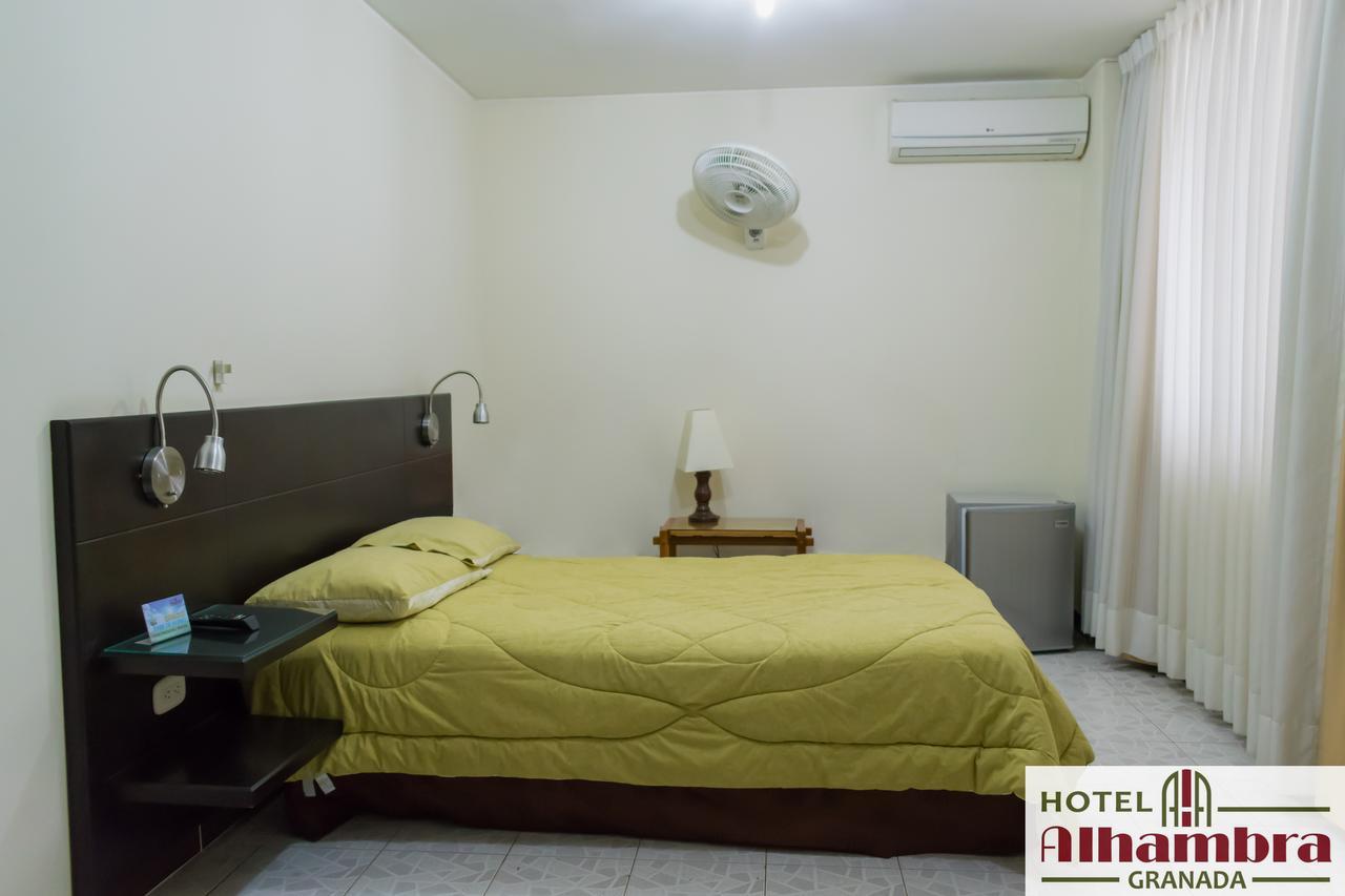 Hotel Alhambra Torre B ميتا المظهر الخارجي الصورة