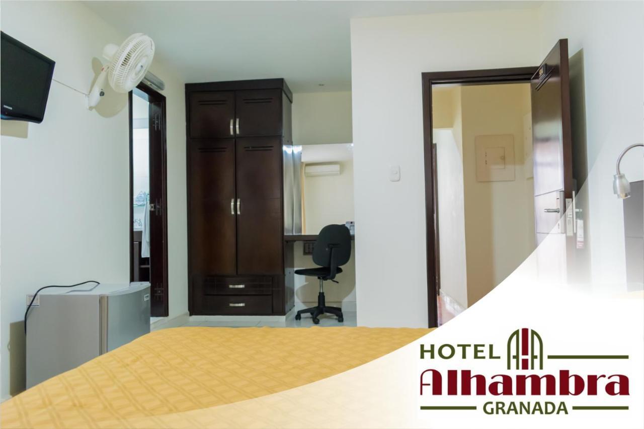 Hotel Alhambra Torre B ميتا المظهر الخارجي الصورة